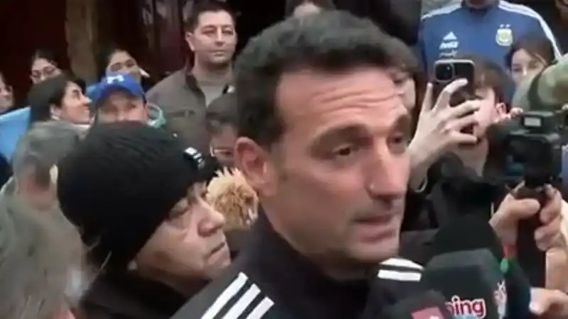 Scaloni fue recibido como un héroe en Pujato tras el subcampeonato del Mundial 2026