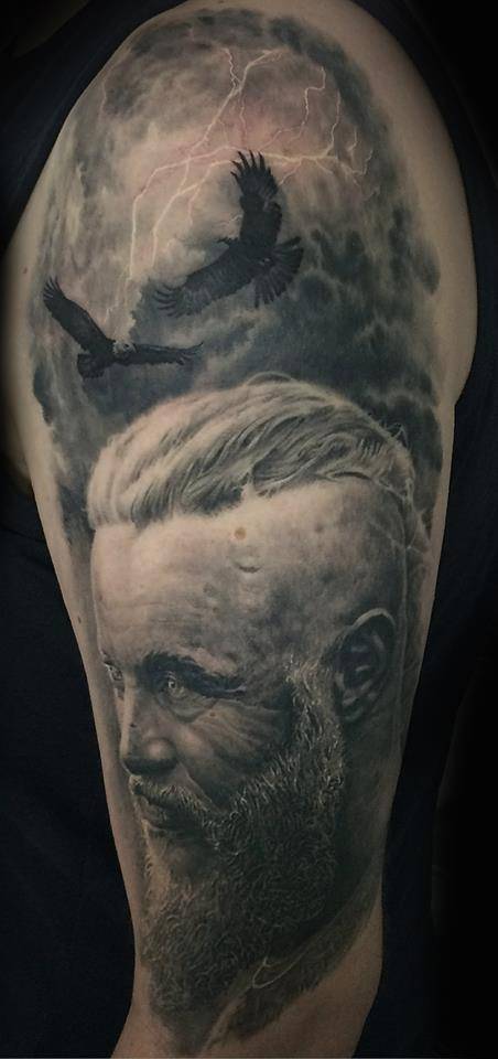 Ragnar Lodbrok Inspired Tattoo On The Left Upper Arm. 960_x_452_jpg