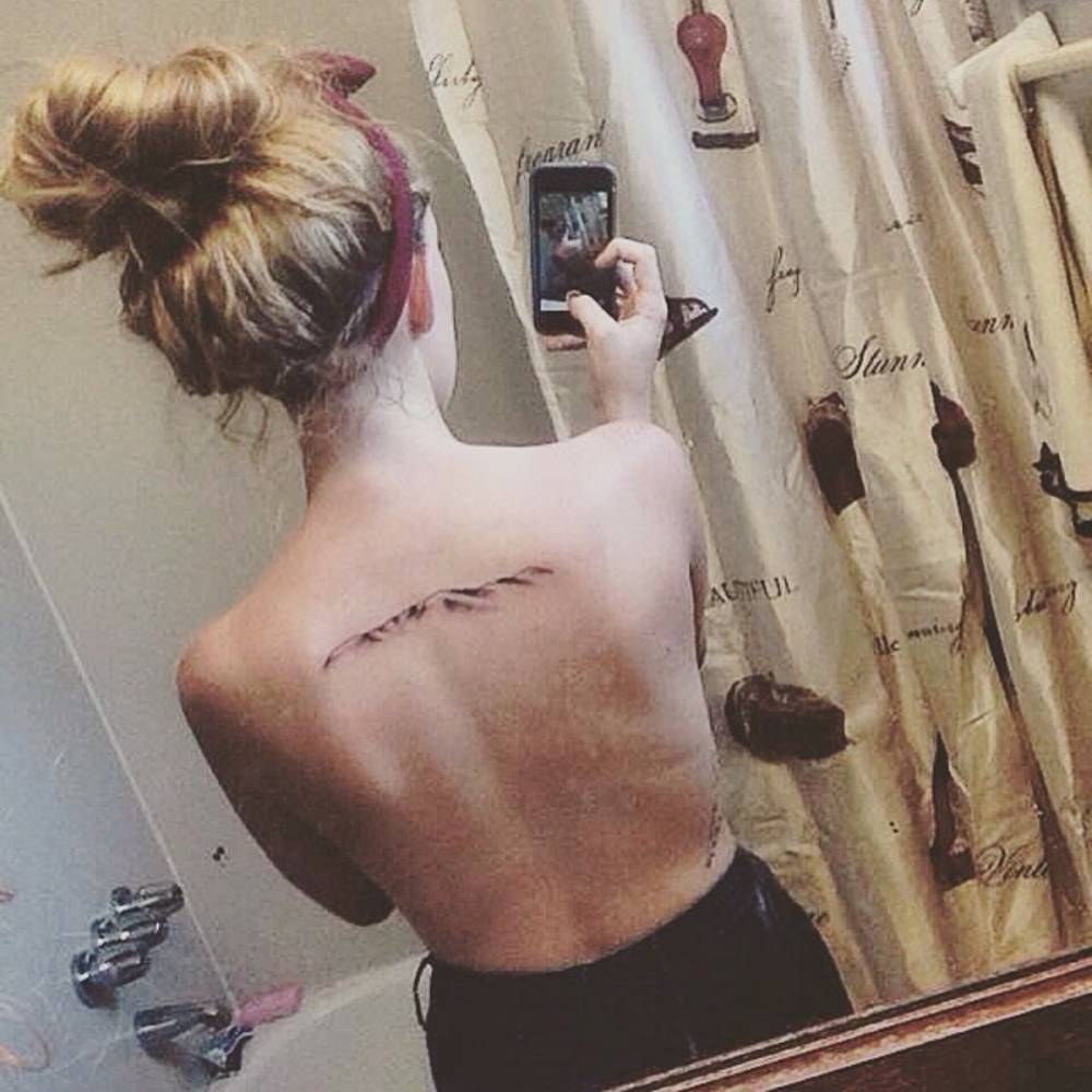 Upper Back Tattoo Of A Mountain Range On Taylor 1000_x_1000_jpg