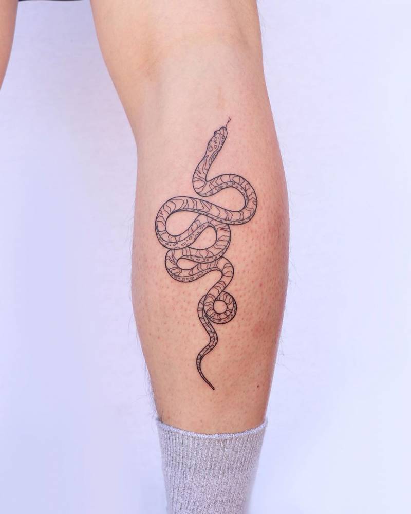Snake Tattoo On The Calf. 1000_x_800_jpg