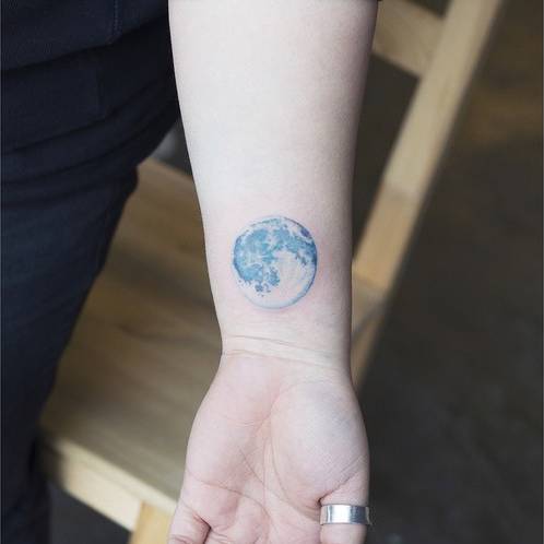 Realistic Style Blue Moon On The Wrist. 498_x_498_jpg