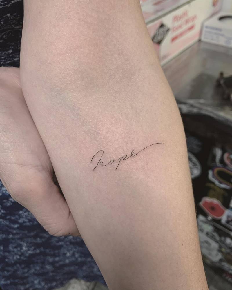 Hope" Lettering Tattoo Done With A Single Needle 1000_x_800_jpg
