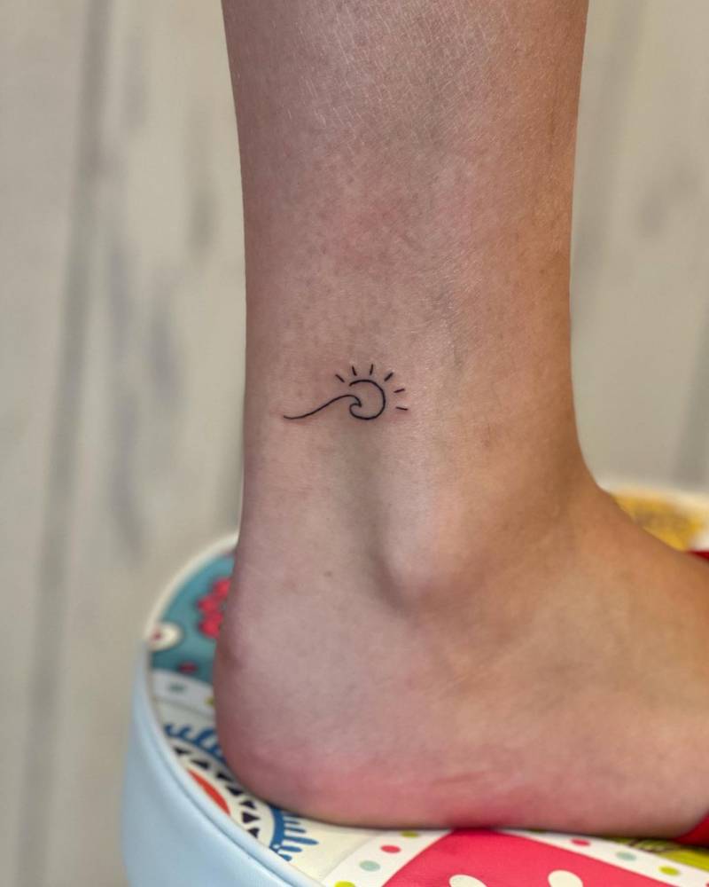 Minimalist Sun And Wave Tattoo On The Ankle 1000_x_800_jpg