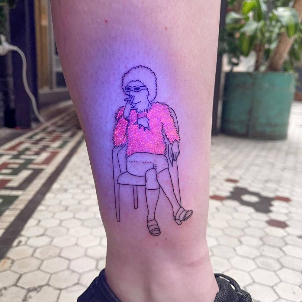 Uv Kath & Kim Inspired Tattoo On The Shin 1000_x_1000_jpg