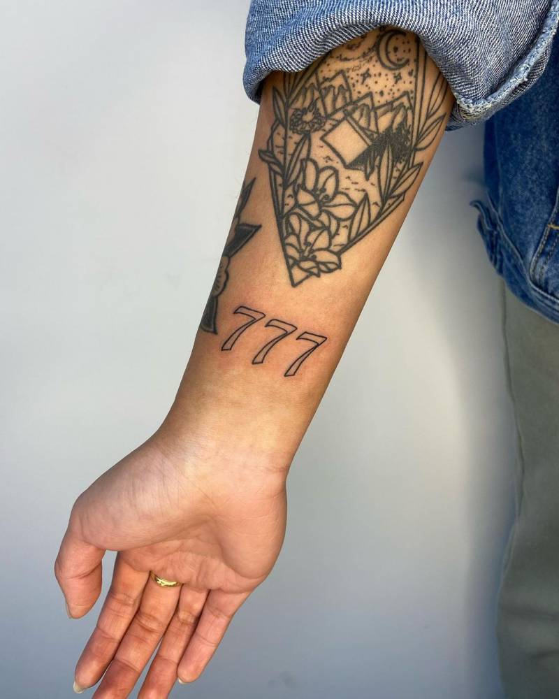 Number "777" Tattooed On The Wrist 1000_x_800_jpg
