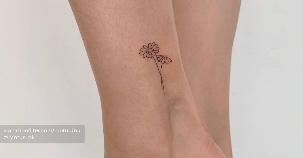 Fine Line Daisy Tattoo On The Ankle. 628_x_1200_jpg