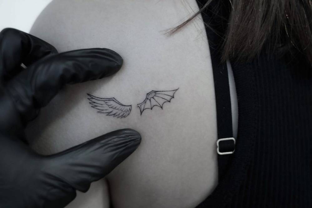 Fine Line Angel And Devil Wings Tattoo On The Shoulder 666_x_1000_jpg