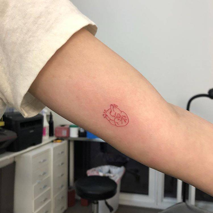 20+ Red Ink Tattoos That Ooze Sophistication 750_x_750_jpg