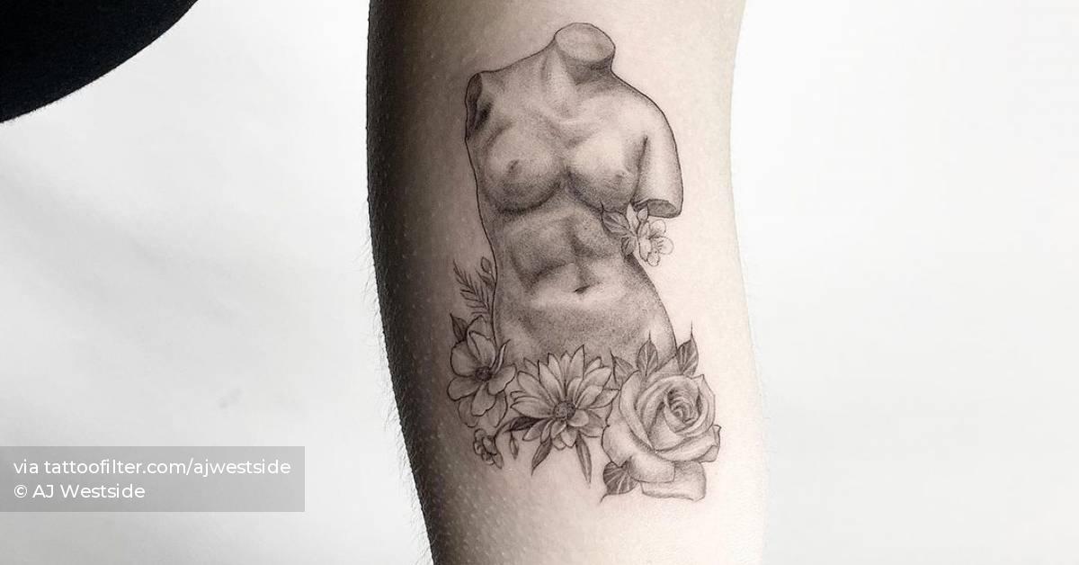 Micro-Realistic Venus De Milo Tattoo On The Inner Arm. 628_x_1200_jpg