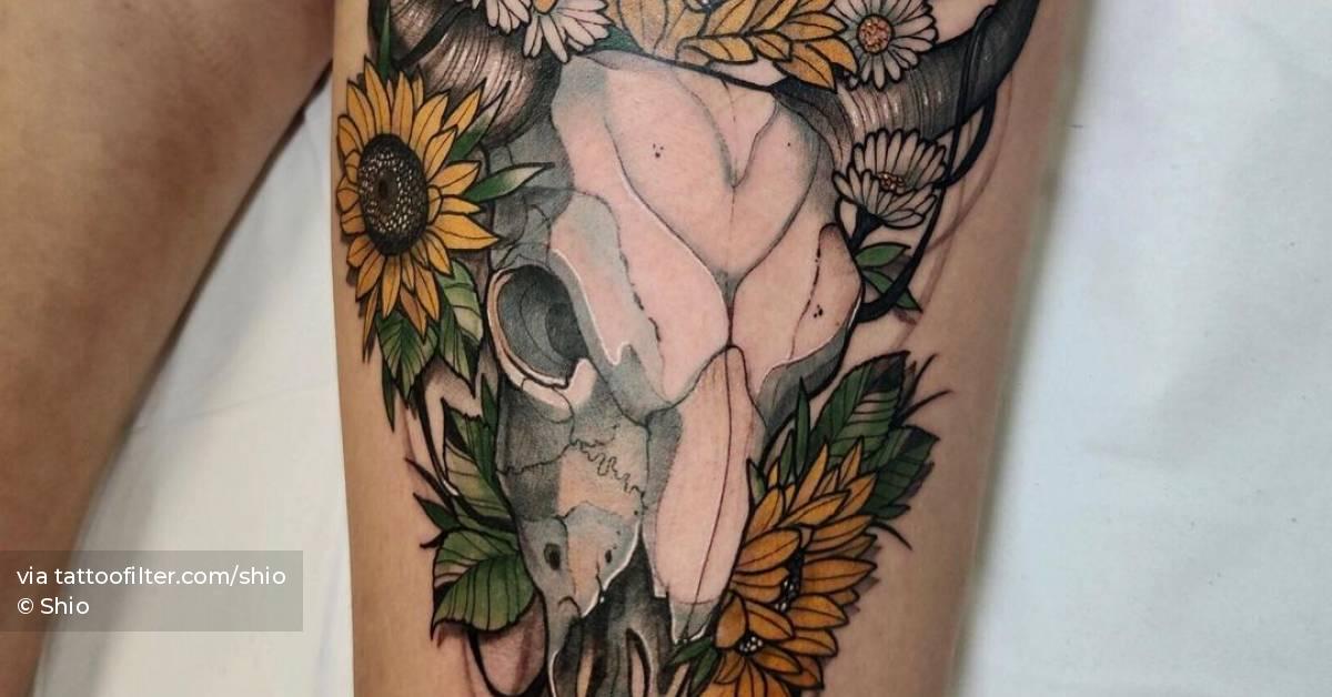 Neotraditional Bull Skull Tattoo On The Thigh.