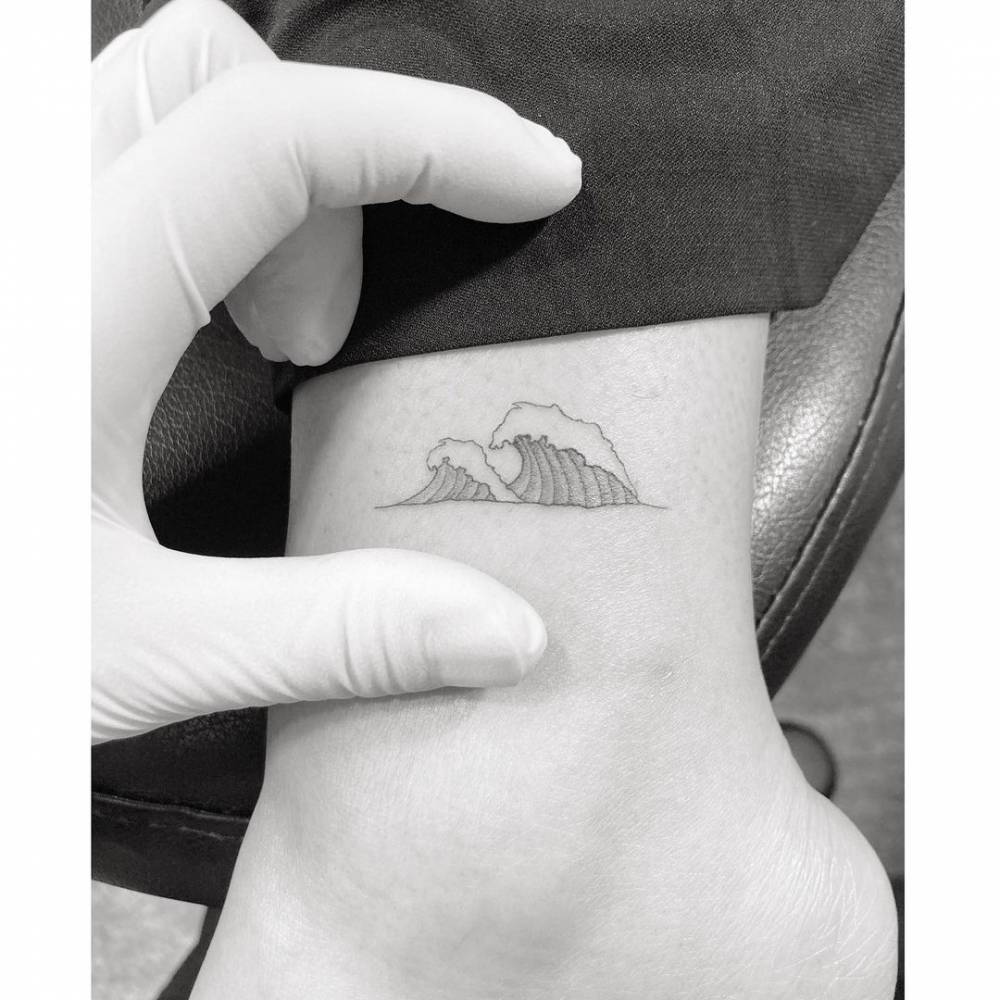 Fine Line Wave Tattoo Onb The Ankle. 1000_x_1000_jpg