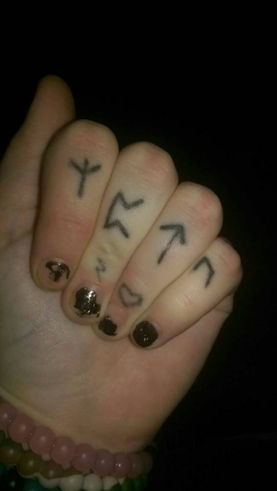 Self Done Nordic Rune Tattoos (Algiz, Perthro, Tiwaz 1000_x_565_jpg