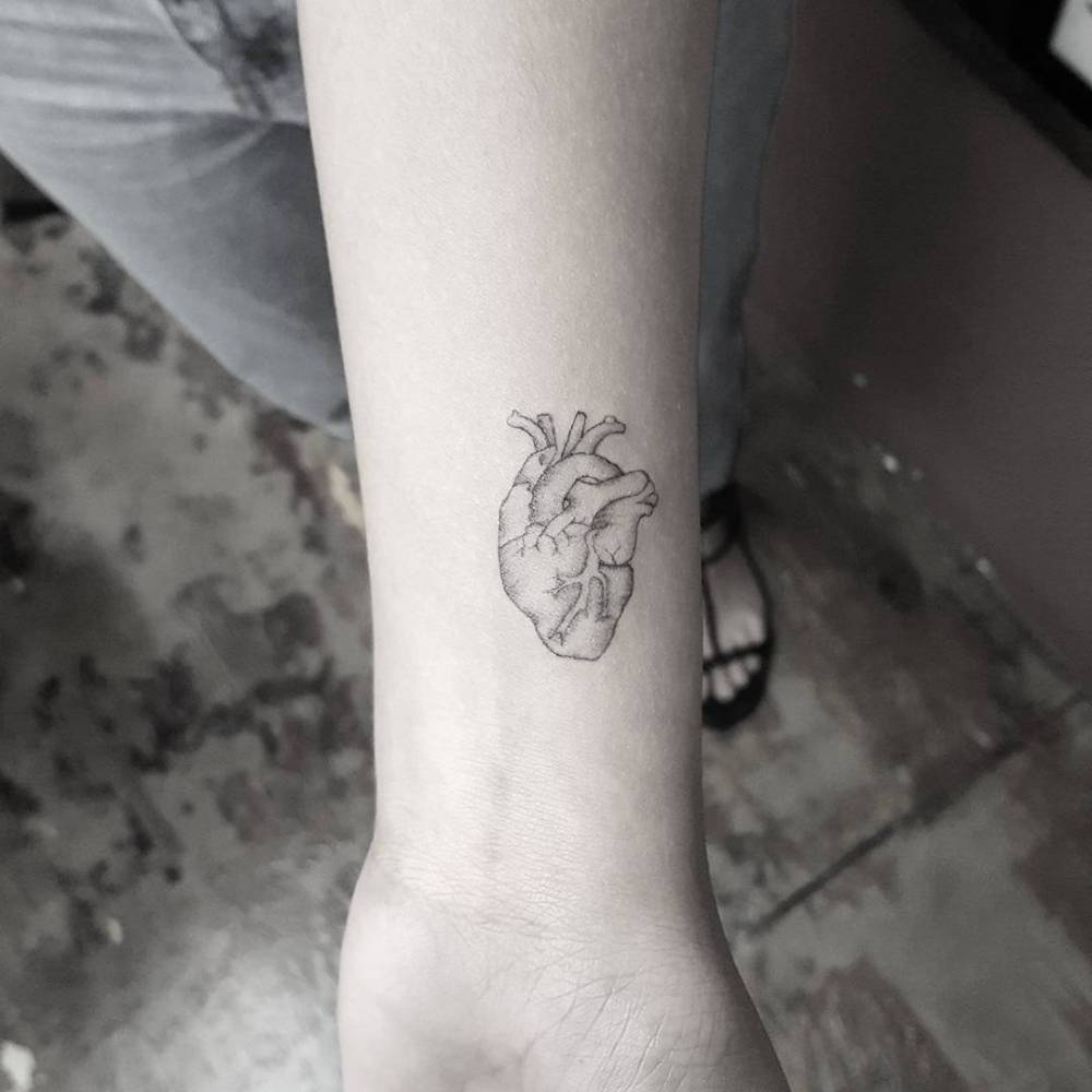 Anatomical Heart Tattoo On The Wrist. 1000_x_1000_jpg