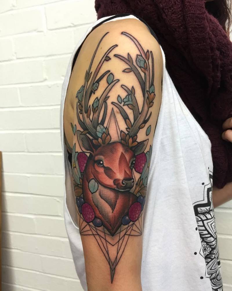 Neotraditional Deer Tattoo On The Right Upper Arm And 1000_x_800_jpg