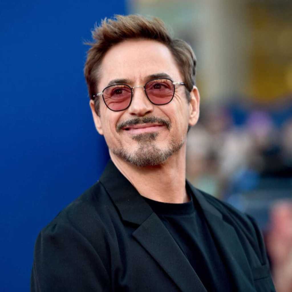 How Robert Downey Jr’s Improvised Shawarma Line Created An Iconic Avengers Second