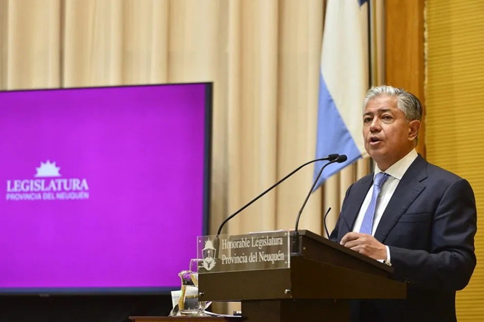 Figueroa presentó sus proyectos para acelerar el cambio en la Provincia