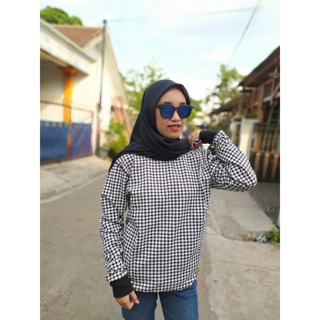 Jual Jaket Sweater Kotak - Kotak Warna Hitam Putih Casual Keren Indonesia|Shopee Indonesia 1024_x_1024_jpg
