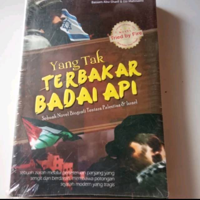 Yang tak terbakar badai api novel biografi Tentara Israel dan Palestina M  at | Shopee Indonesia