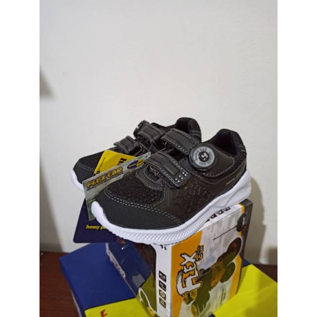 Jual Sepatu Homyped Imagine 01 Homy Ped Warna Hitam Putih Berhadiah Mobil  Mobilan Flex Car Remote Control Indonesia|Shopee Indonesia
