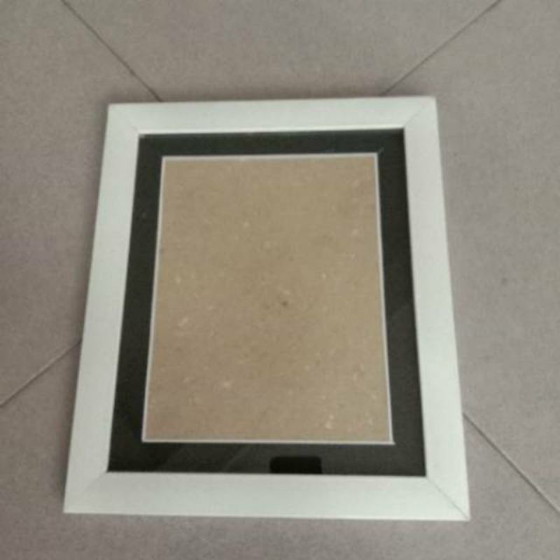 PIGURA 10R MINIMALIS WARNA HITAM DAN PUTIH UKURAN 20X30 UNTUK RUANG TAMU  WISUDA FOTO KELUARGA HIASAN | Shopee Indonesia