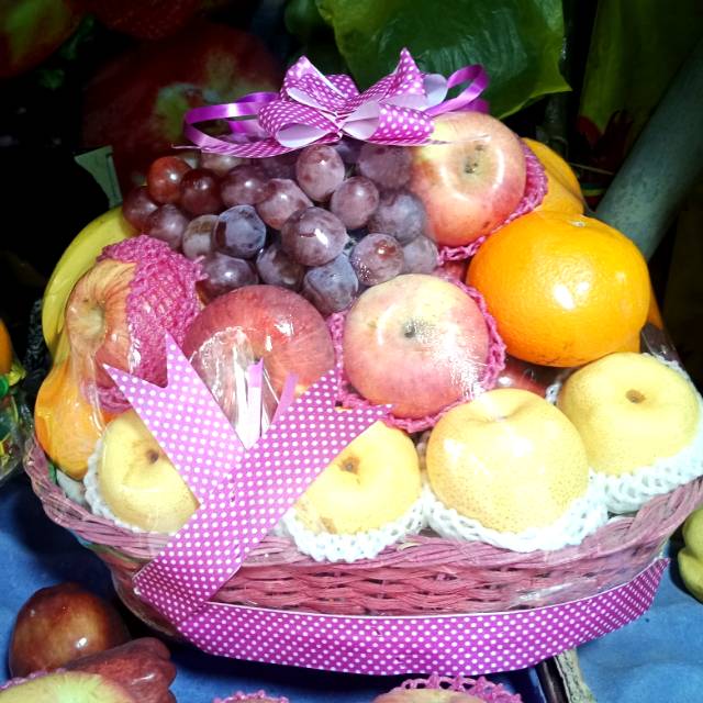 PARCEL BUAH MURAH KUMPLIT PARSEL BUAH-BUAHAN BUAH SEGAR HANTARAN LEBARAN |  Shopee Indonesia