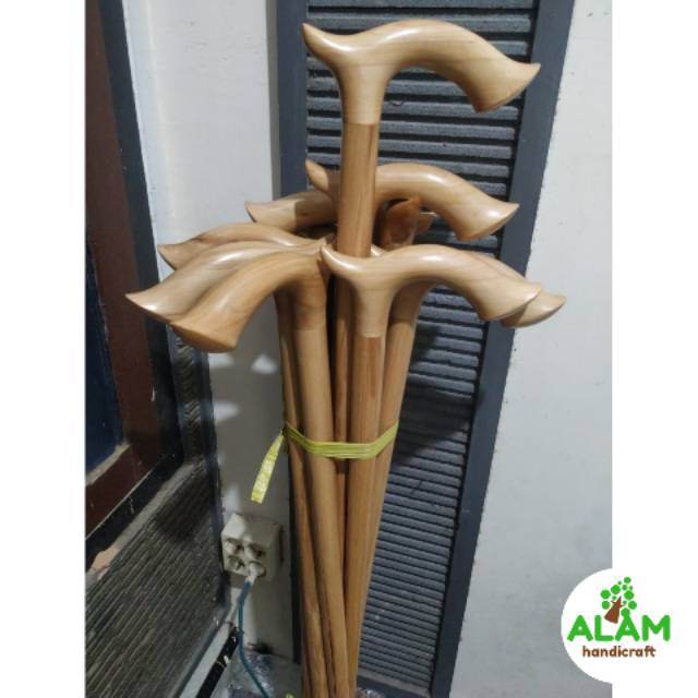 Tongkat Cendana Wangi / Tongkat Kayu Cendana / Tongkat Jalan | Shopee  Indonesia