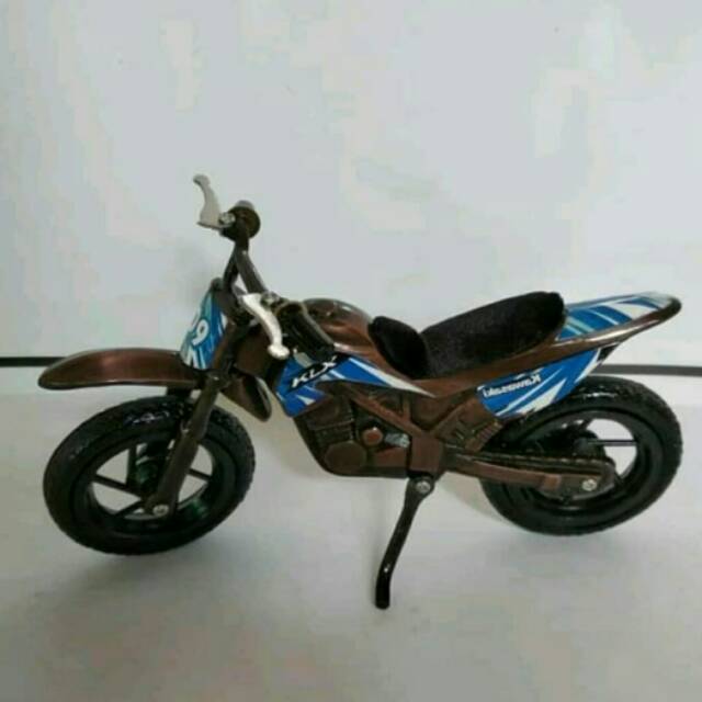MINIATUR MOTOR BALAP TRAIL BAHAN LOGAM 32×7×15 CM PAJANGAN MURAH | Shopee  Indonesia