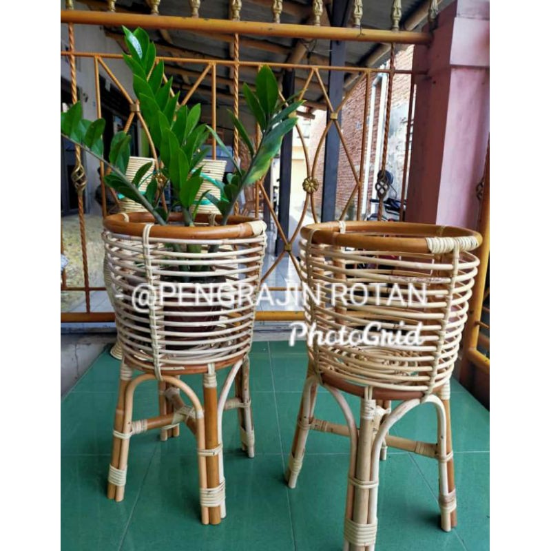 pot rotan alami/pot bunga rotan standing/cover pot bunga rotan | Shopee  Indonesia
