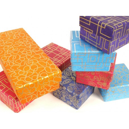 Bungkus Kado untuk Hadiah ukuran Sedang - Besar (Promo) | Shopee Indonesia