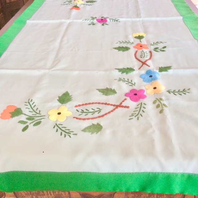 Taplak Meja Panjang Sulam Benang | Shopee Indonesia