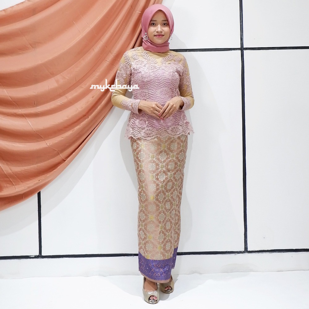 Model Baju Brokat Dengan Rok Songket - Neofotografi