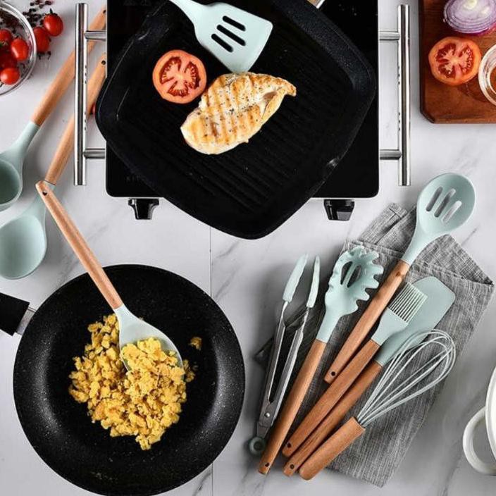 Bagus 12pcs Spatula Set Alat Masak Dapur Sutil Pegangan Kayu Kitchen  Utensil Silikon Non Stick . .. | Shopee Indonesia