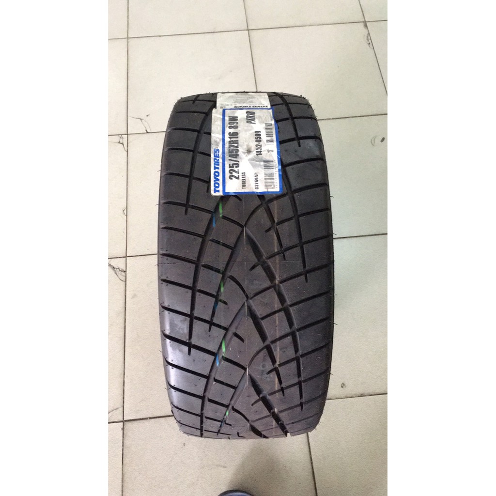 Ban mobil Toyo R1r 225/45-16 | Shopee Indonesia