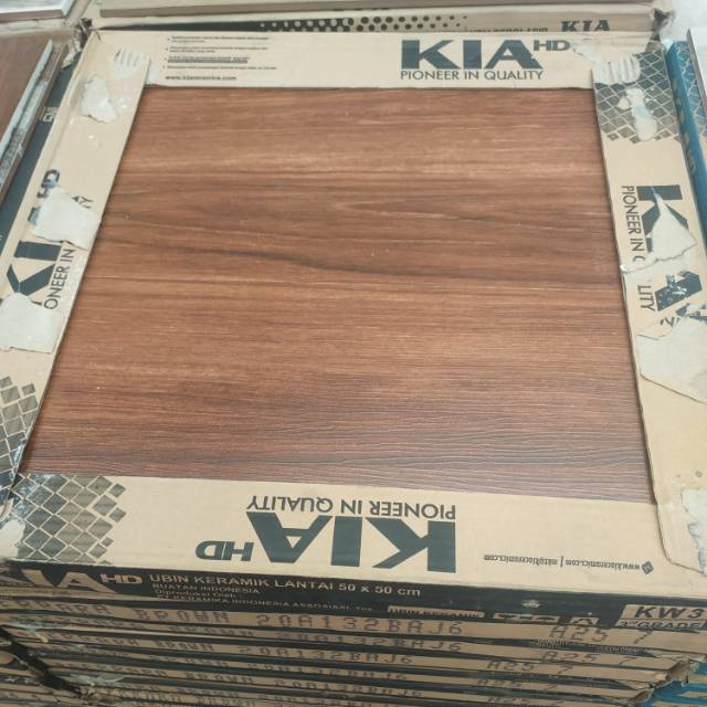 Keramik lantai GRATIS ONGKIR coklat motif serat kayu 50x50 kw 3 KIA |  Shopee Indonesia