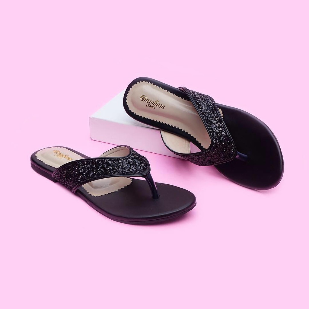 SANDAL WANITA JONKA FLAT BLACK BIG SIZE 41 42 43 44 DUMBUM SHOES | Shopee  Indonesia