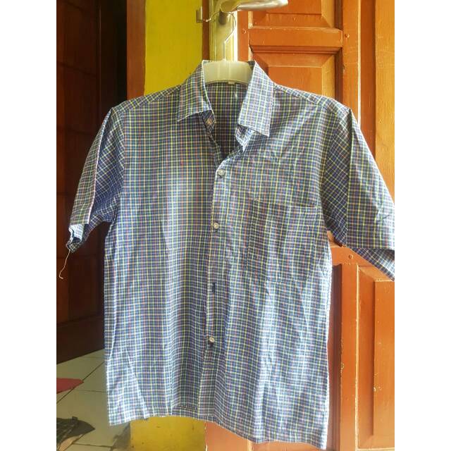 Jual Preloved seragam sekolah masih bagus Indonesia|Shopee Indonesia