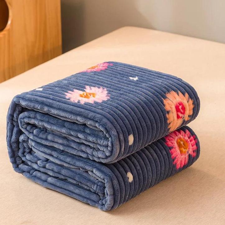 Jual Selimut Bulu Halus Dewasa 140x200 Motif Salur Keren Terlaris  Termurah.. Indonesia|Shopee Indonesia