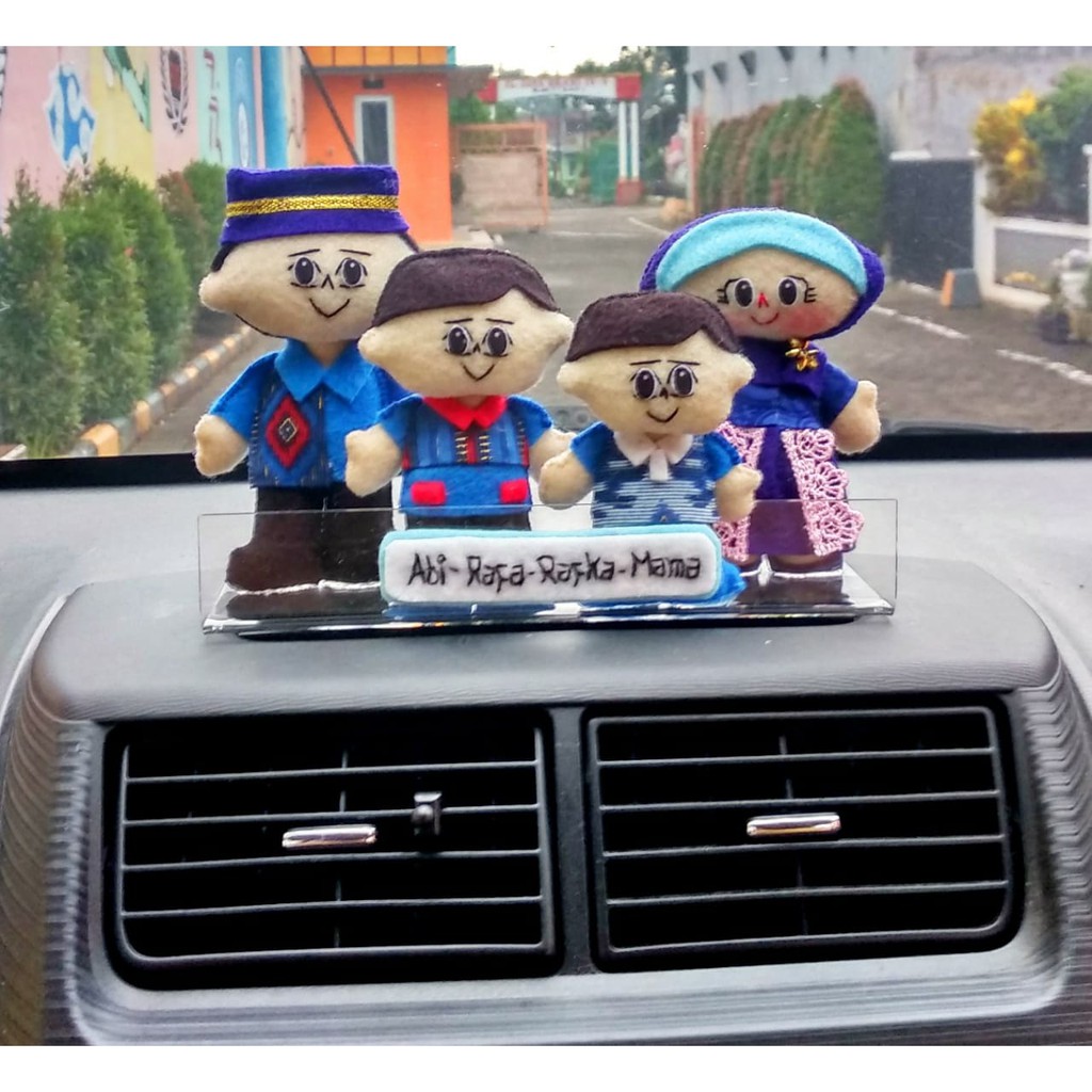 Hiasan Dashboard Mobil Boneka Keluarga | Pajangan Dashboard Mobil Boneka  Keluarga | Shopee Indonesia