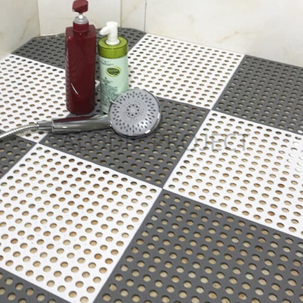 KARPET LANTAI TOILET WC KAMAR MANDI ANTI SLIP ANTI LICIN POLKADOT 3OCM X 30  CM | Shopee Indonesia