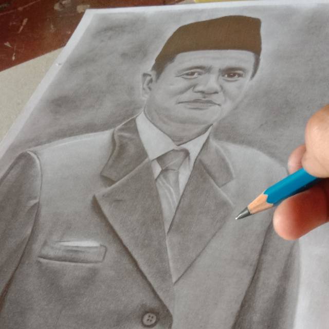 Jual Lukisan Sketsa Wajah Hitam Putih Indonesia|Shopee Indonesia 640_X_640_jpg