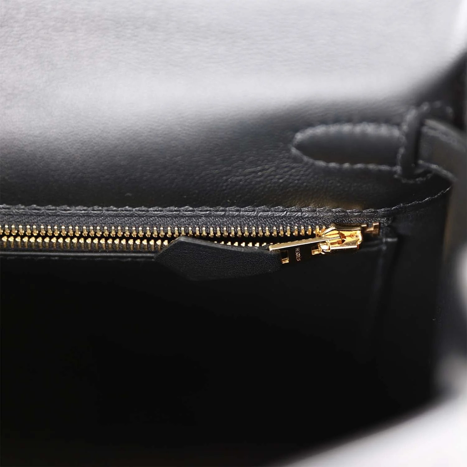Her Kelly Retourne 25 Black Swift Gold Hardware