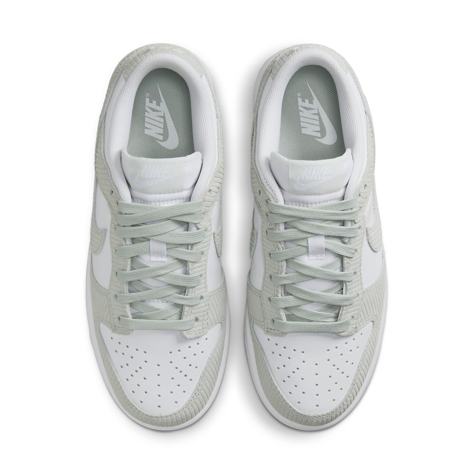 Nike Dunk Low ‘Light Silver Corduroy’