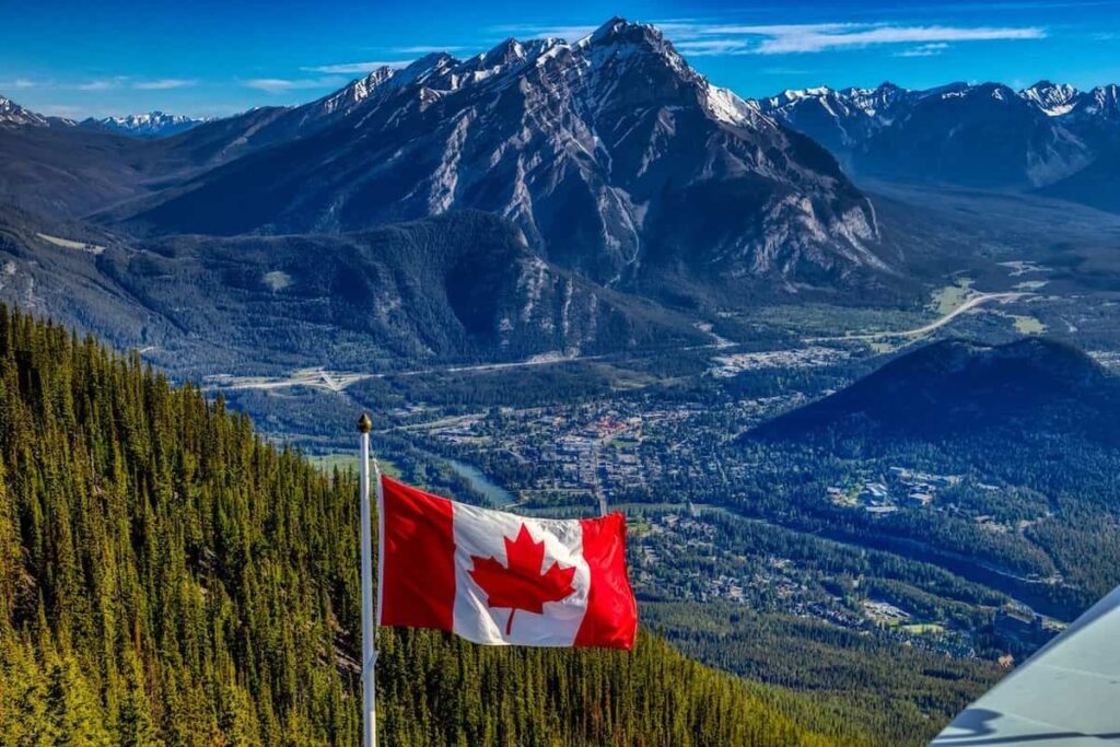 Canada invites 2,000 Canadian Experience Class candidates to pursue permanent residence