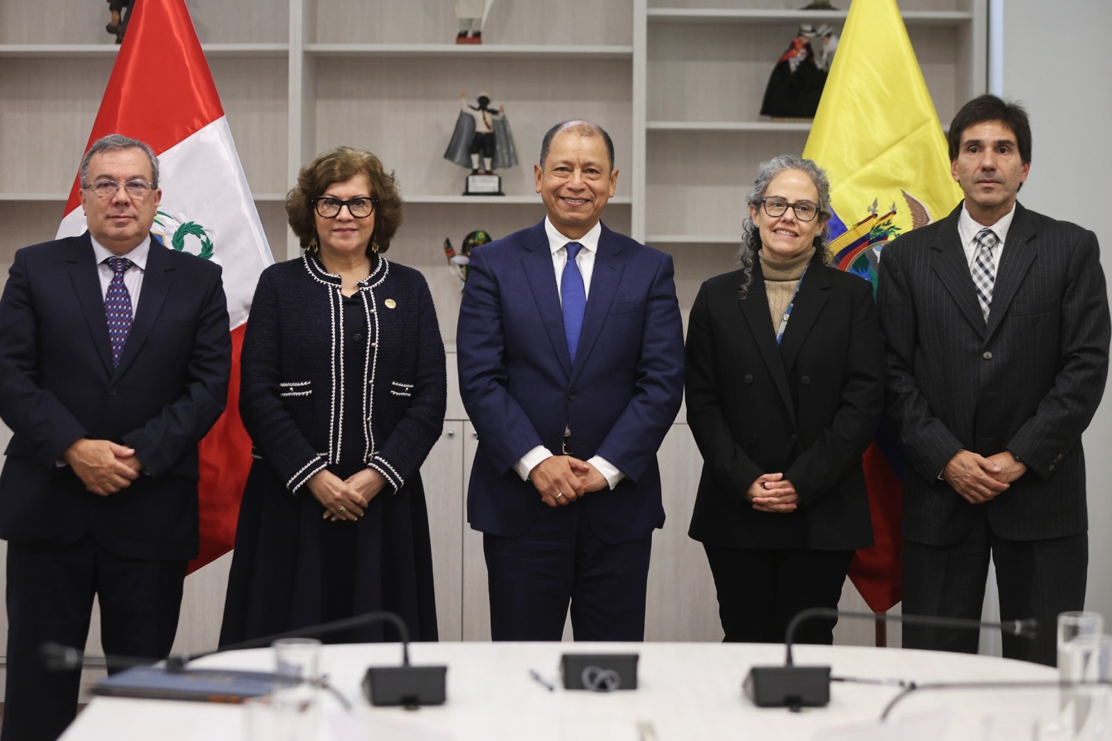 Perú y Ecuador firman convenio para impulsar la formalización laboral Perú y Ecuador firman convenio para impulsar la formalización laboral