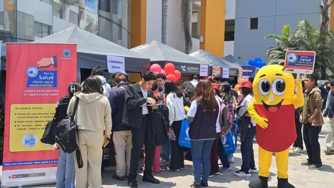 Minsa lanza campaña “Por tu salud ponle ojo al medicamento” contra el comercio ilegal Minsa lanza campaña “Por tu salud ponle ojo al medicamento” contra el comercio ilegal