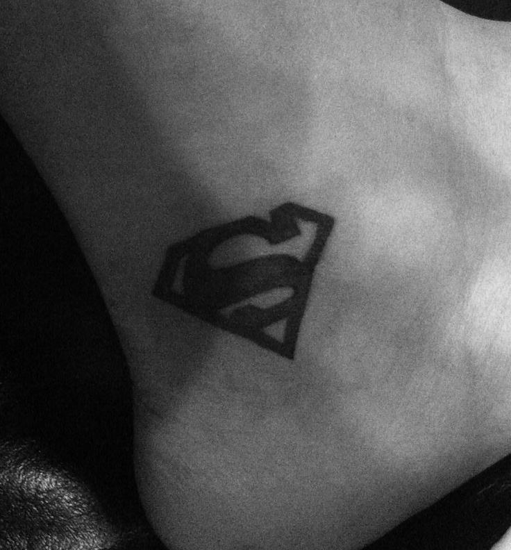 Superman Logo Tattoo Black And White - Clip Art Library