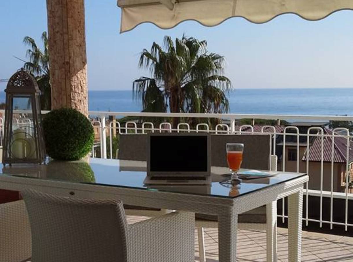 Offerta Smart Working, Appartamenti Con Wi-Fi In Residence In Liguria 906_x_1220_jpg