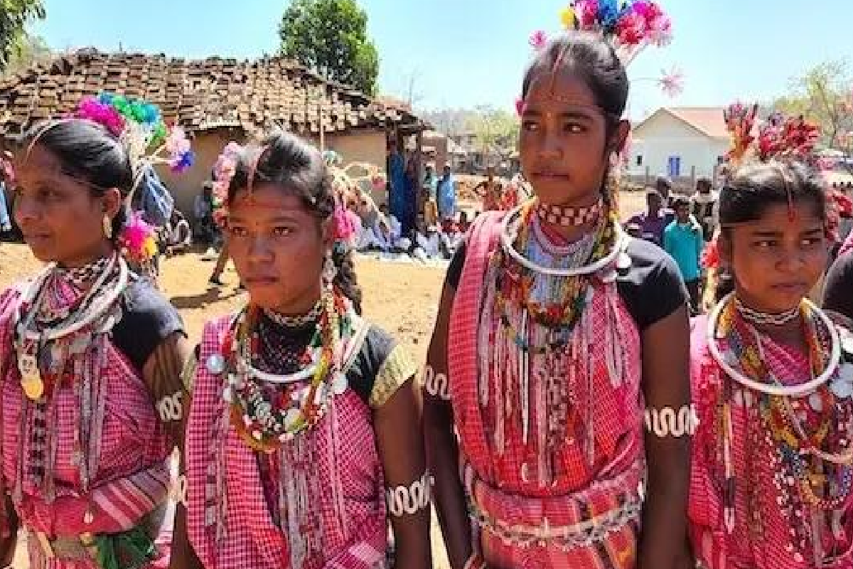 जनजाति कहा, हक नहीं दिया, 14 साल से फंसी 51 जातियों की पहचान, अब तक नहीं मिला किसी योजना का लाभ | MP News 51 Vimukta-Ghumtu tribes tagged no scheme benefits for 14 years in mp