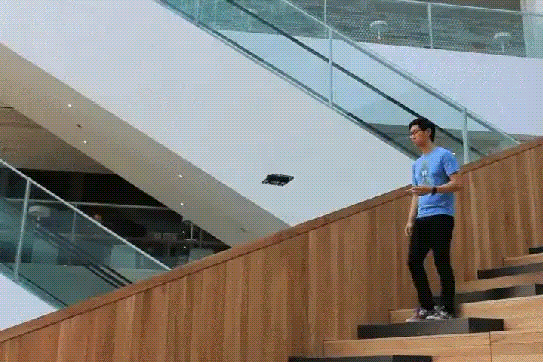 Hover Camera 面部識別「自拍」無人機