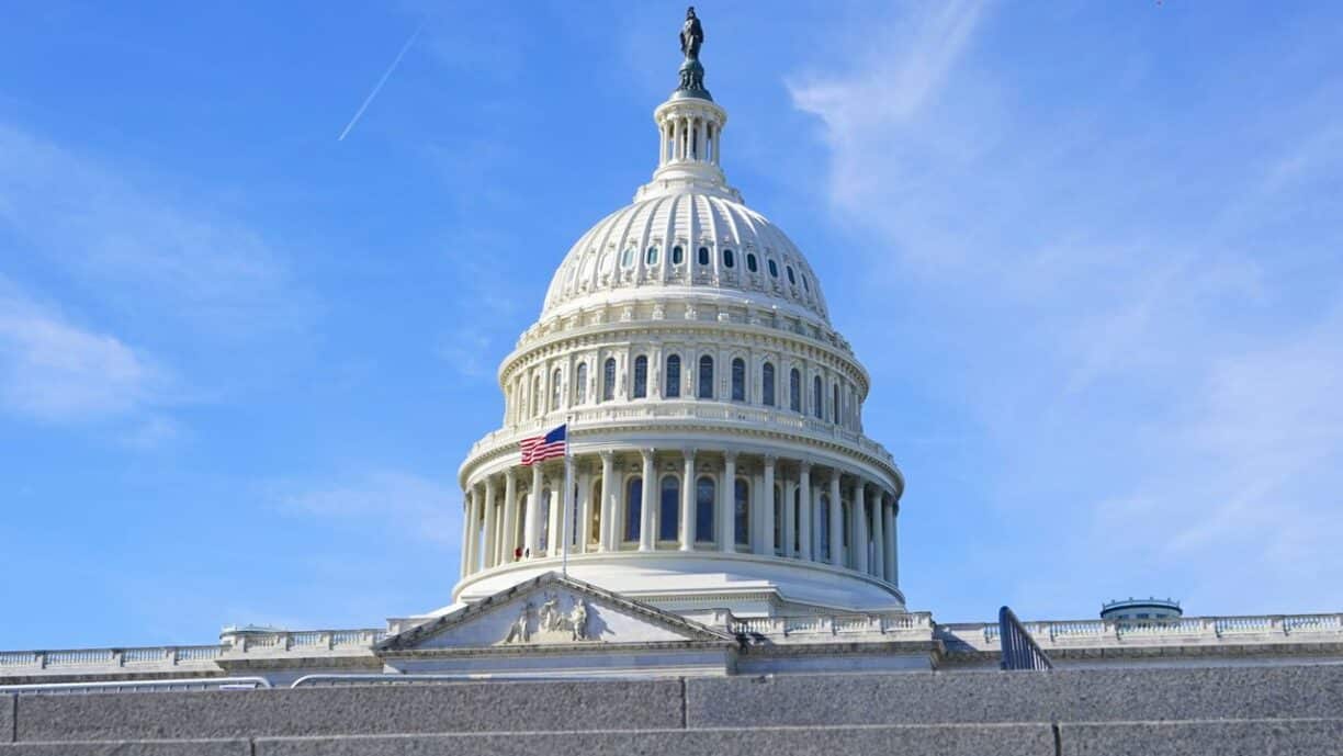 US Congress Accelerates Crypto Oversight with New Stablecoin Bill US Congress Accelerates Crypto Oversight with New Stablecoin Bill
